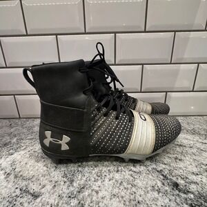 Under Armour Youth Football Cleats Black Silver CN High Top Size 6Y‎
